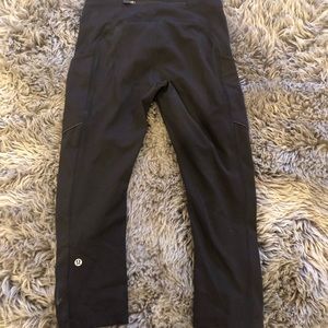 Lululemon cropped